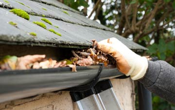 gutter cleaning Under The Wood, Kent